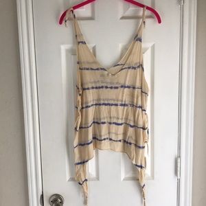 Hippie vibes knotted tank